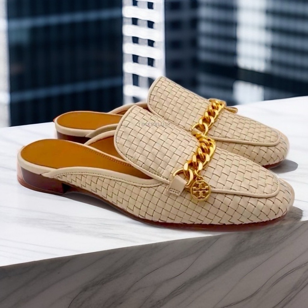 NIB - LOAFER SLIDES - Tory Burch - Cream Color